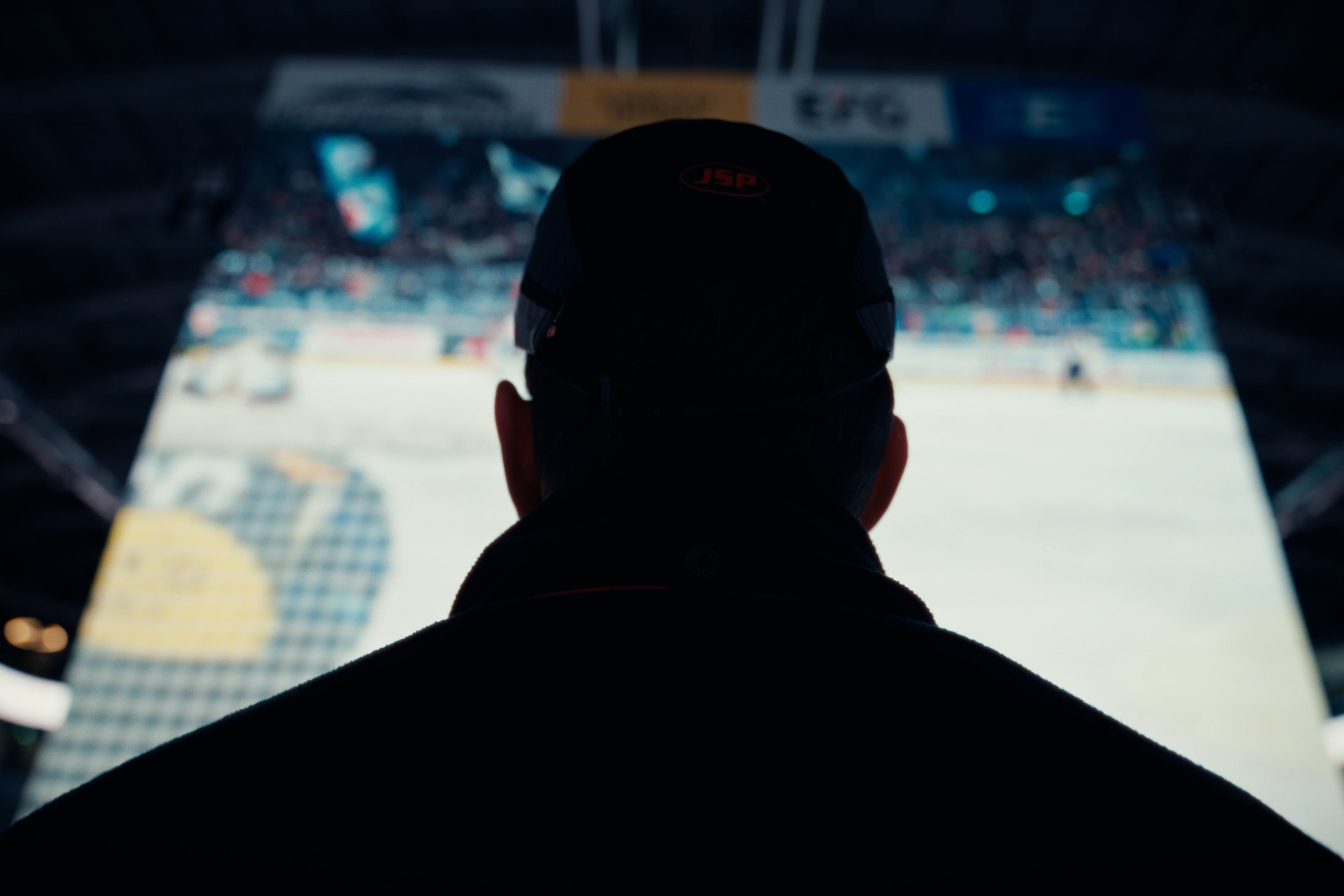 AS Aufzüge und Eishockey: Präzision, Leidenschaft und Zuverlässigkeit vereint